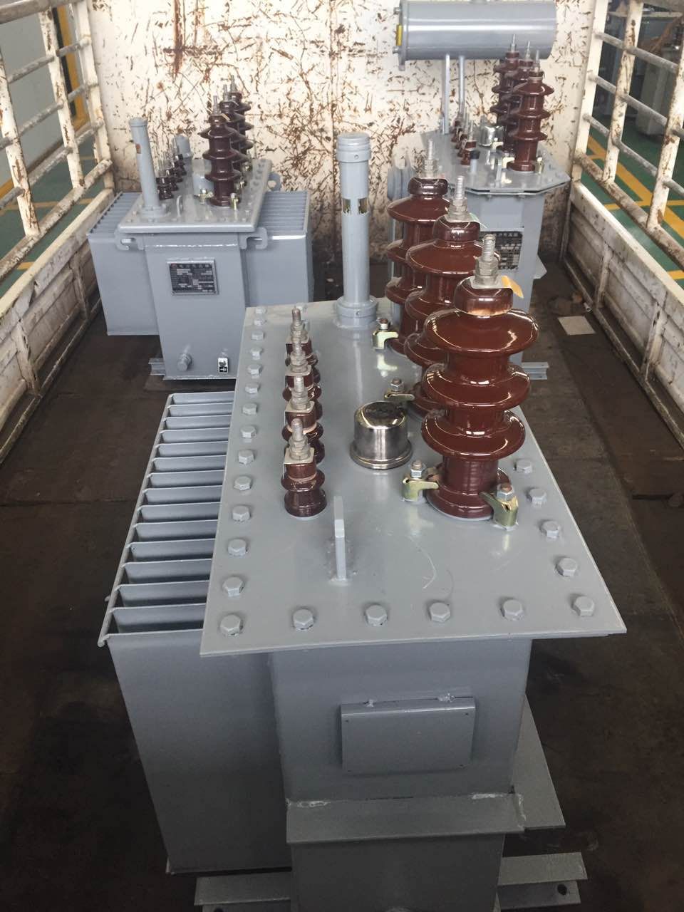 变压器修理完毕装车发货2017.10.7-修理案例-云南变压器维修_云南变压器销售_云南特种变压器维修