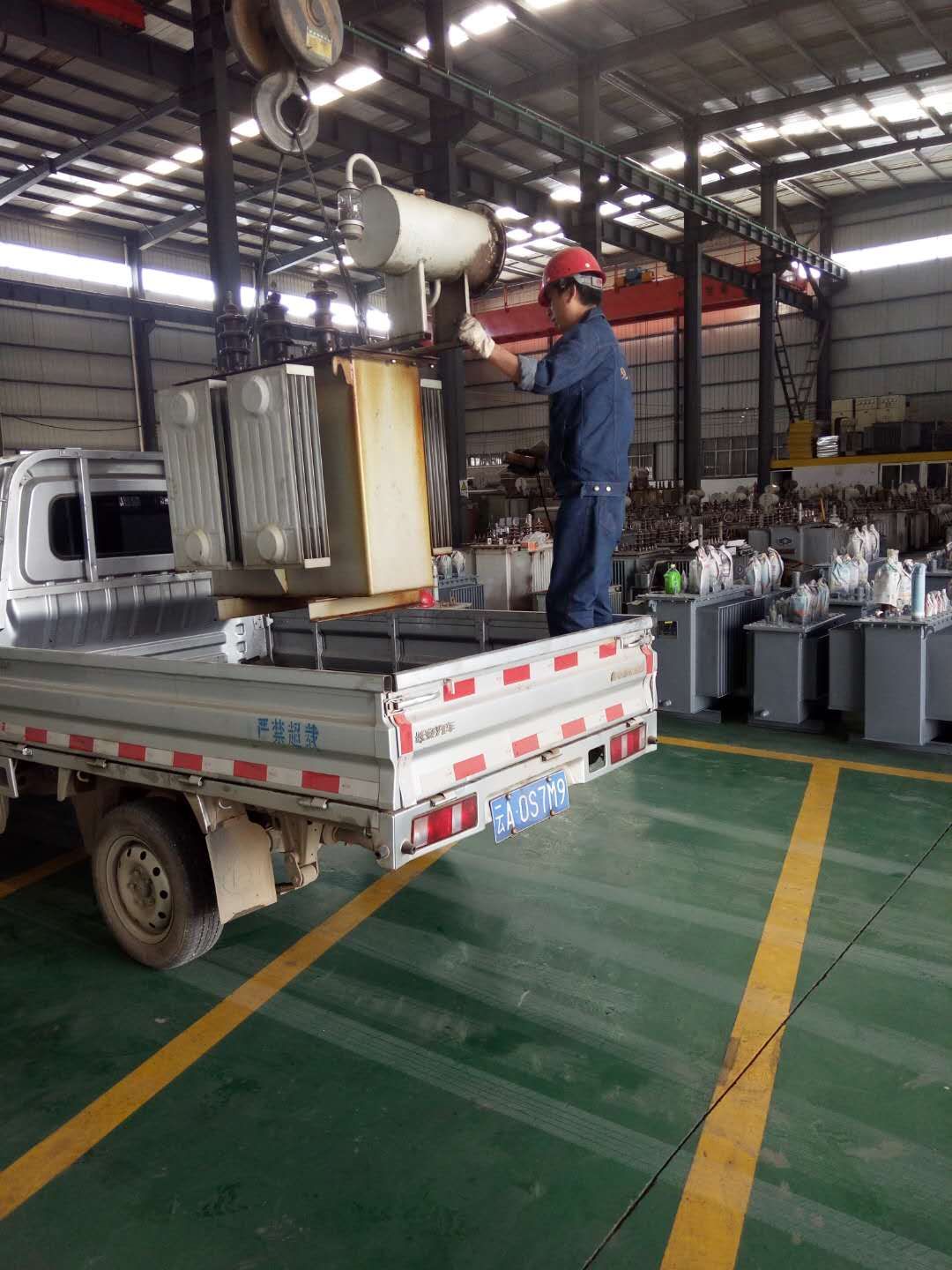 200KVA待修变压器到货2017.12.14-修理案例-云南变压器维修_云南变压器销售_云南特种变压器维修