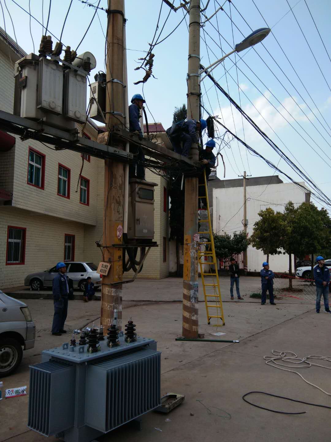 变压器检修现场2018.4.3-修理案例-云南变压器维修_云南变压器销售_云南特种变压器维修