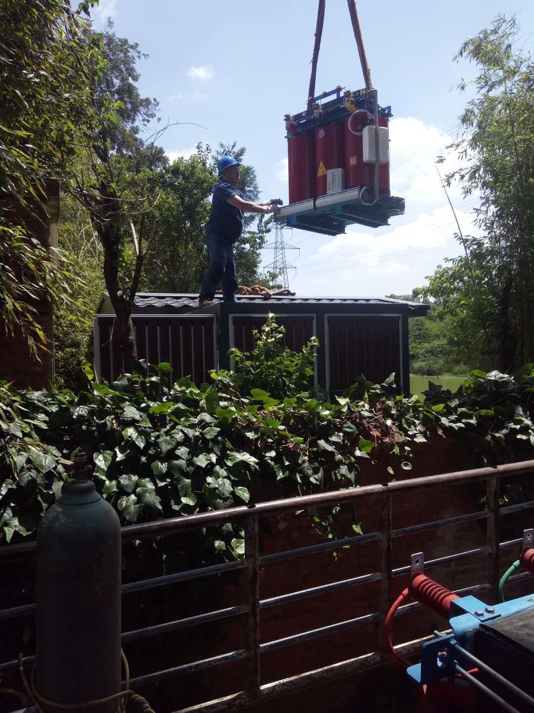 500KVA干式变压器现场修理5.10-修理案例-云南变压器维修_云南变压器销售_云南特种变压器维修