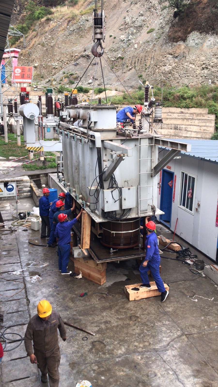 SFSZ9-10000KVA/110KV变压器检修现场2018.5.30-修理案例-云南变压器维修_云南变压器销售_云南特种变压器维修