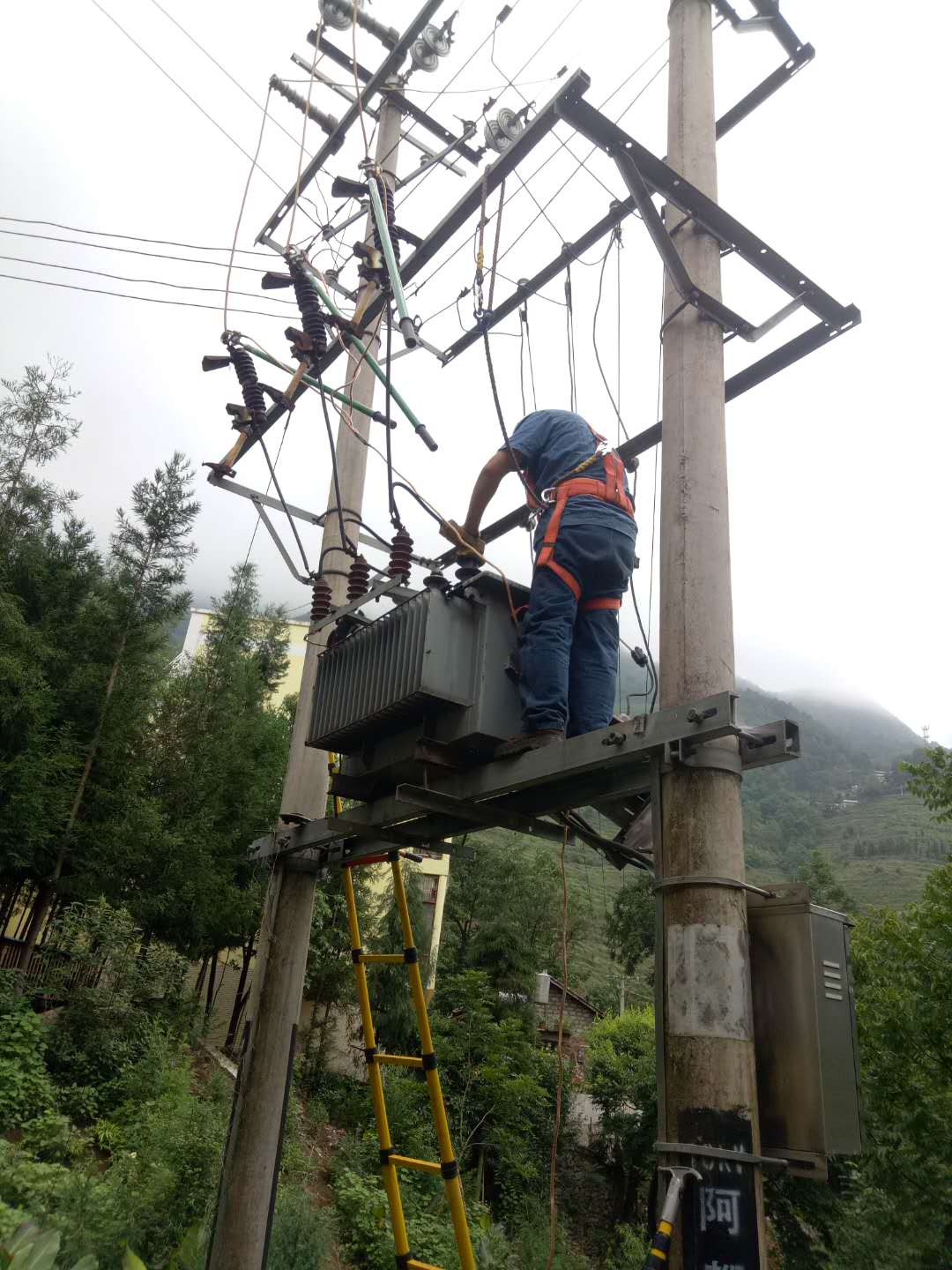 变压器修理现场2018.6.18-修理案例-云南变压器维修_云南变压器销售_云南特种变压器维修
