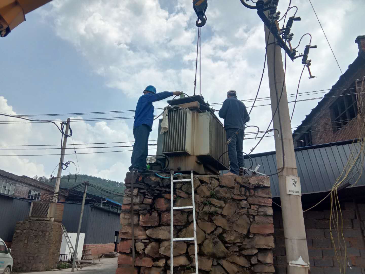 变压器修理现场2018.6.19-修理案例-云南变压器维修_云南变压器销售_云南特种变压器维修