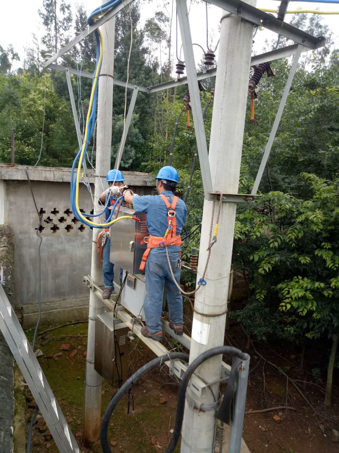 变压器现场检修2018.6.28-修理案例-云南变压器维修_云南变压器销售_云南特种变压器维修