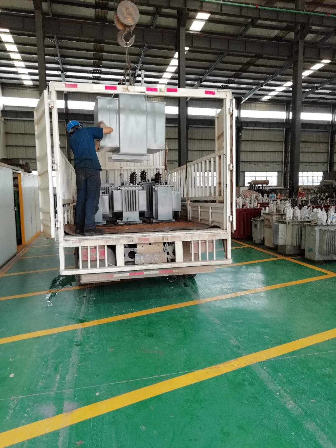 变压器修理完毕整车发货2018.8.27-修理案例-云南变压器维修_云南变压器销售_云南特种变压器维修