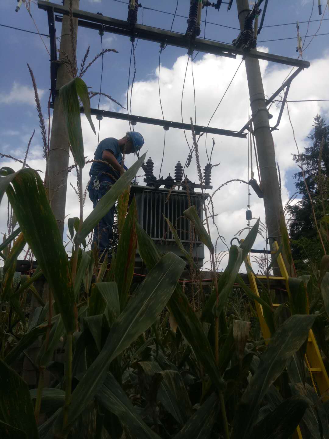 变压器检修现场2018.8.28-修理案例-云南变压器维修_云南变压器销售_云南特种变压器维修