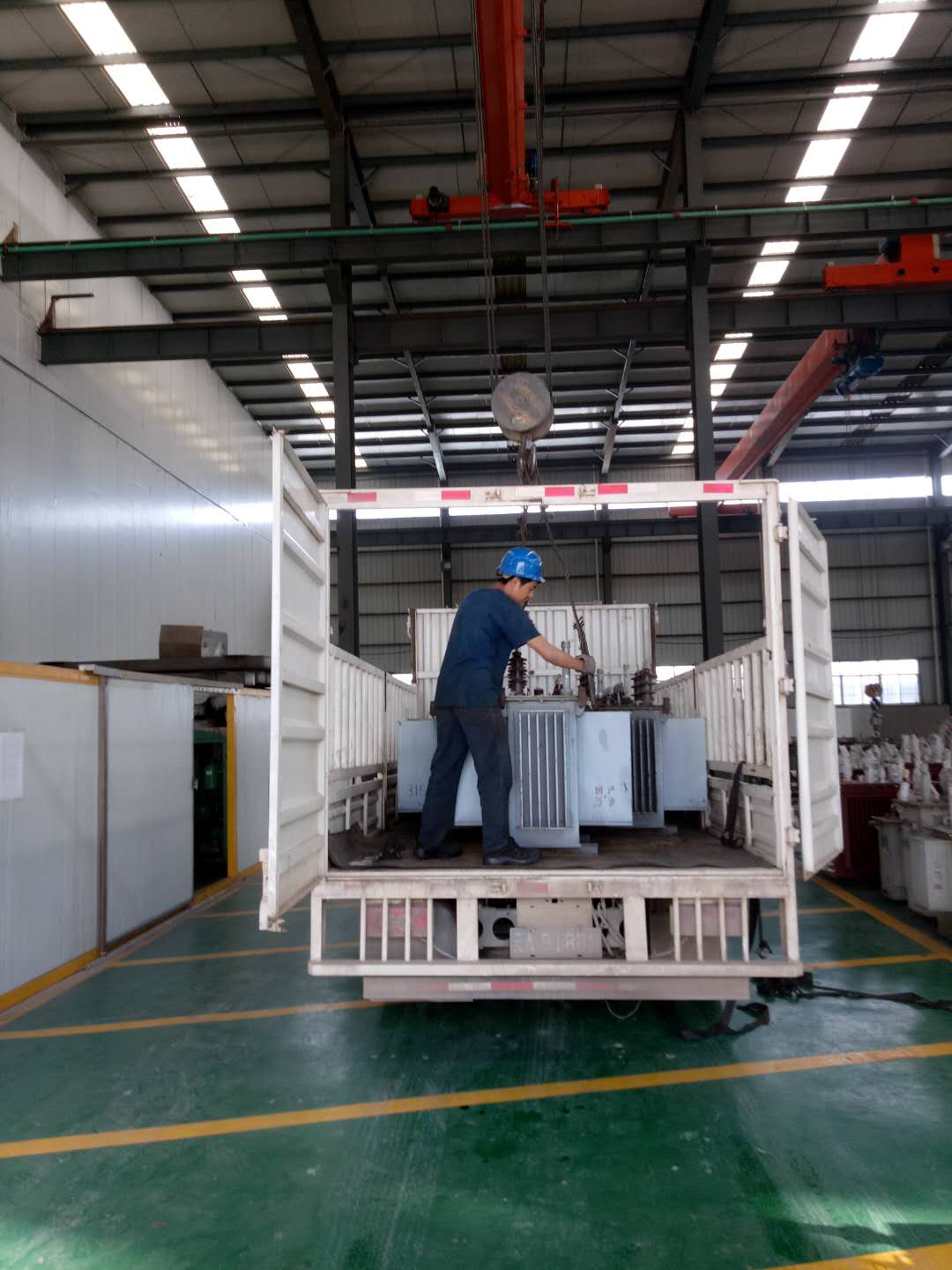 待修变压器到货一批2018.8.30-修理案例-云南变压器维修_云南变压器销售_云南特种变压器维修