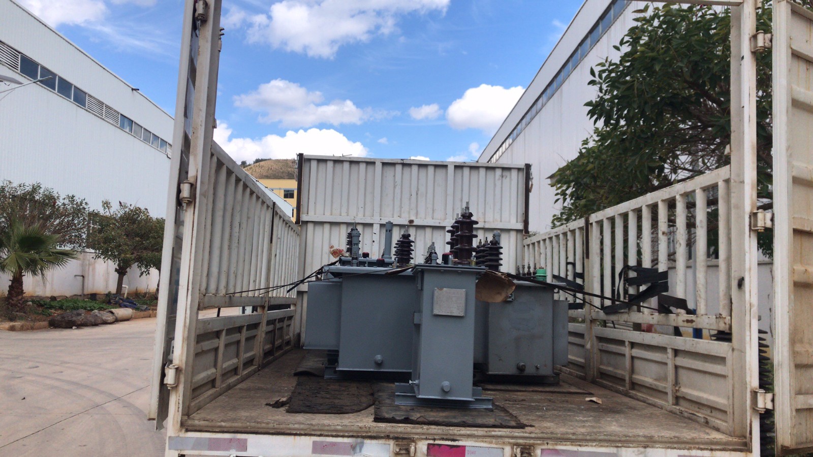 变压器修理完毕，装车发货2019.1.15-修理案例-云南变压器维修_云南变压器销售_云南特种变压器维修