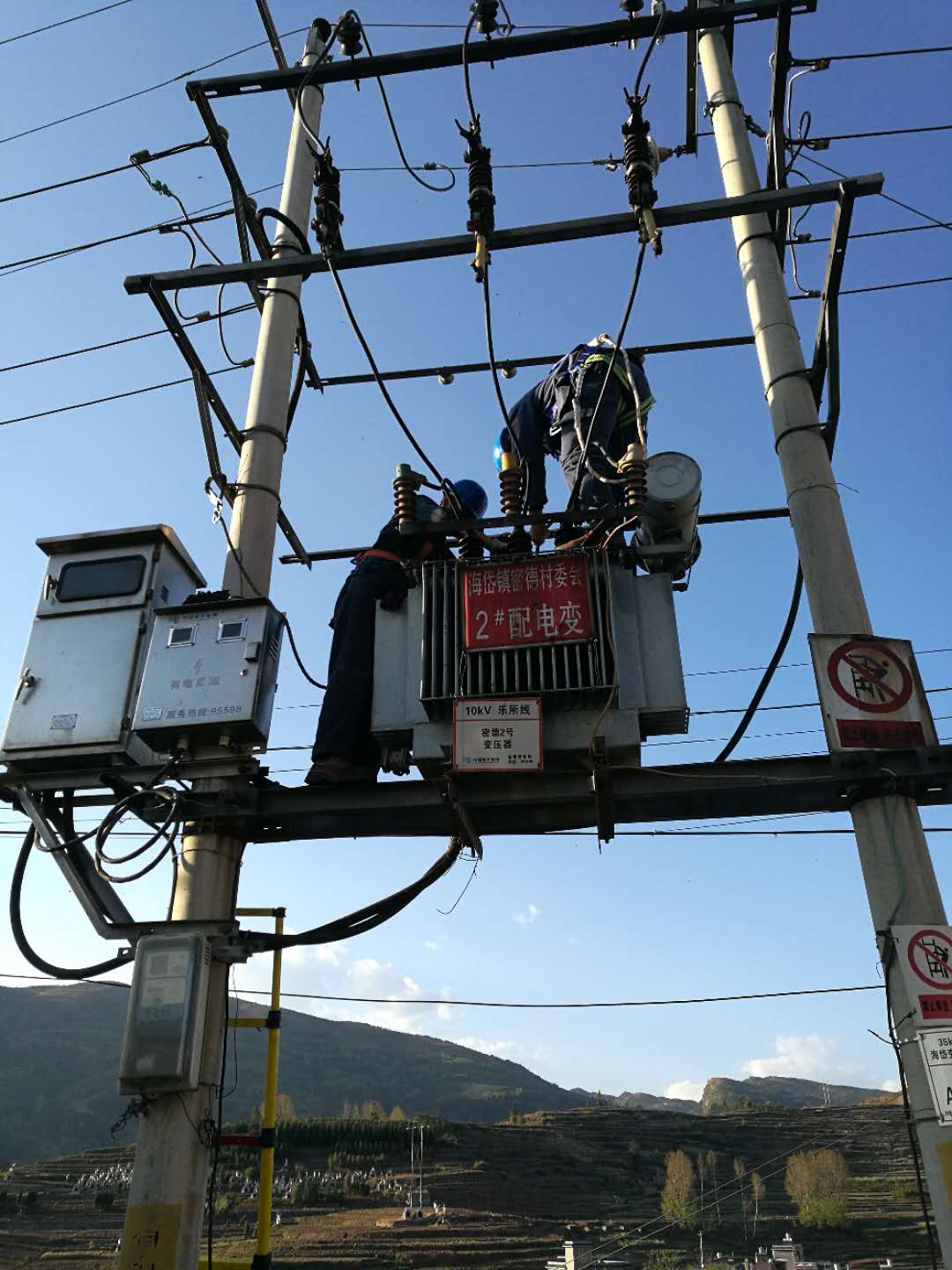 160KVA变压器检修现场2019.4.6-修理案例-云南变压器维修_云南变压器销售_云南特种变压器维修