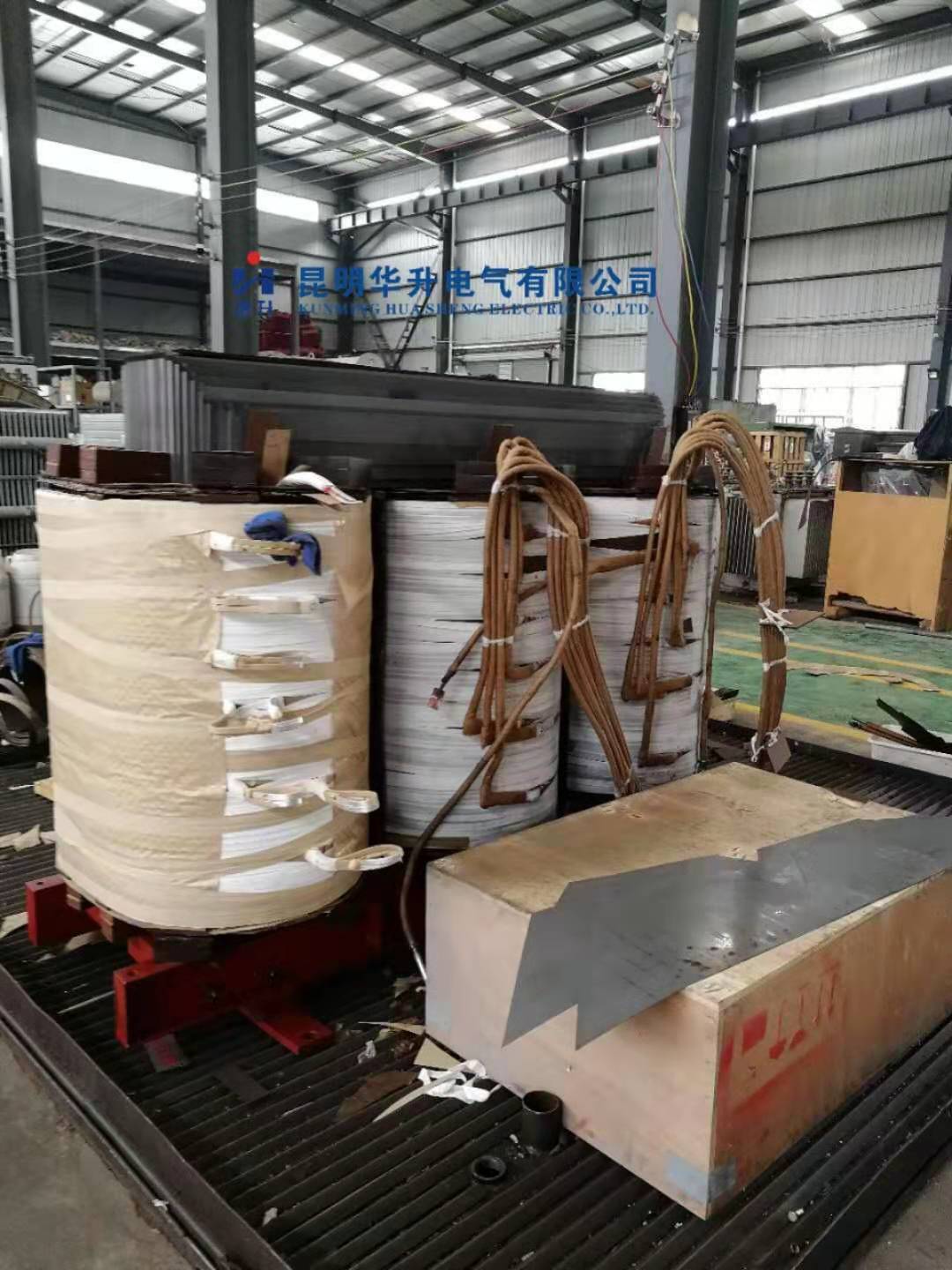 8000KVA35/10.5KV变压器线圈绕制组装2019.7-修理案例-云南变压器维修_云南变压器销售_云南特种变压器维修