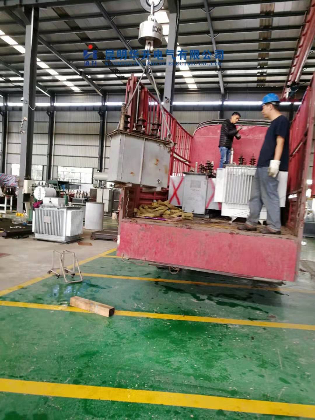待修变压器到货一车2019.11-修理案例-云南变压器维修_云南变压器销售_云南特种变压器维修