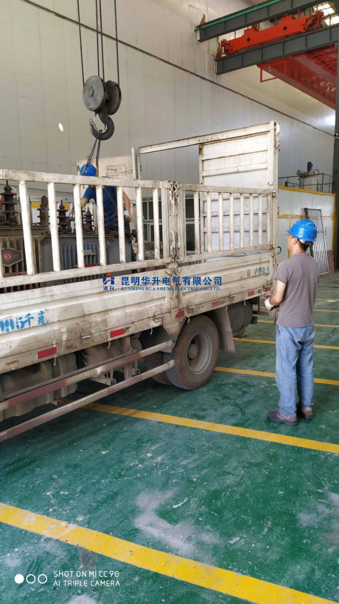 待修变压器到货一车2020.5-修理案例-云南变压器维修_云南变压器销售_云南特种变压器维修