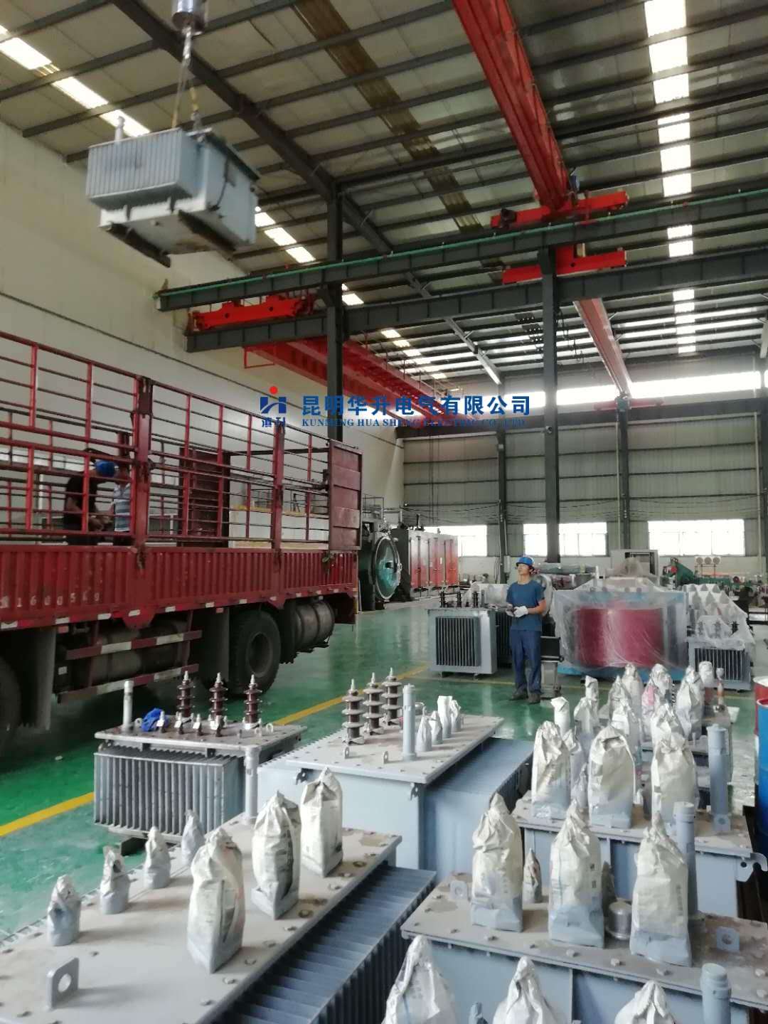 待修变压器到货一车2020.8-修理案例-云南变压器维修_云南变压器销售_云南特种变压器维修