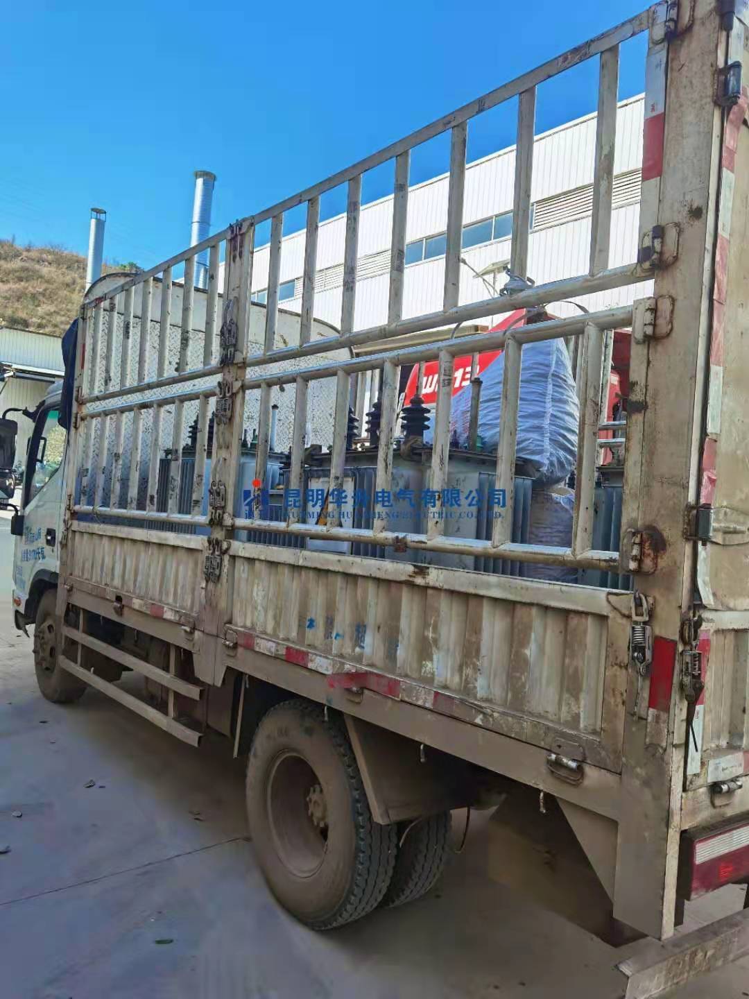 待修变压器到货8台2020.12-修理案例-云南变压器维修_云南变压器销售_云南特种变压器维修