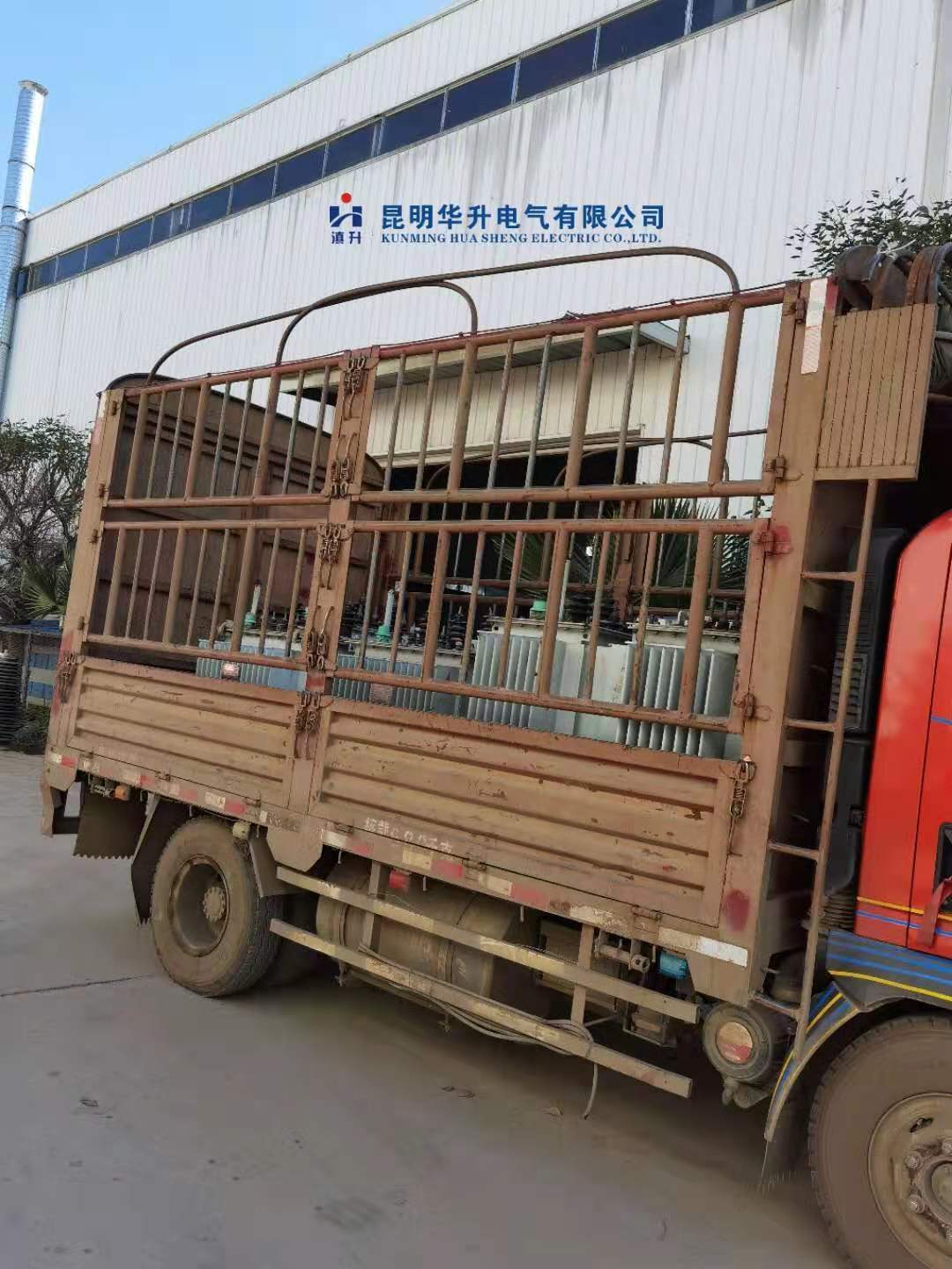 待修变压器到货7台2020.12-修理案例-云南变压器维修_云南变压器销售_云南特种变压器维修