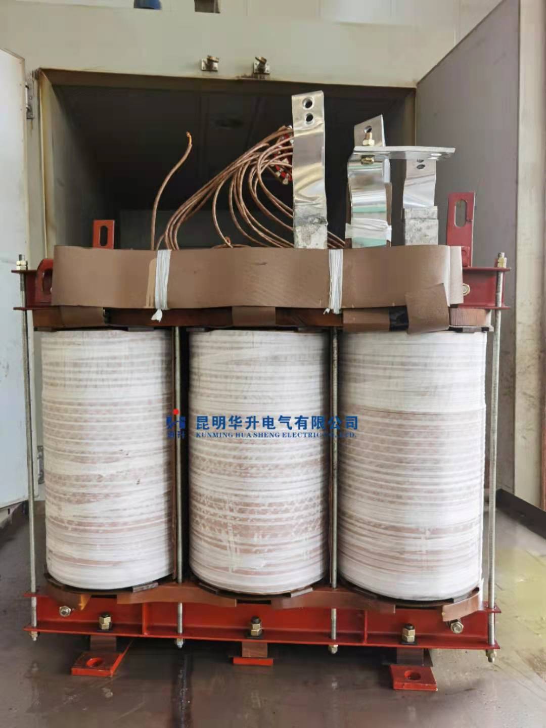 变压器修理中（烘烤绝缘）2021.6-修理案例-云南变压器维修_云南变压器销售_云南特种变压器维修