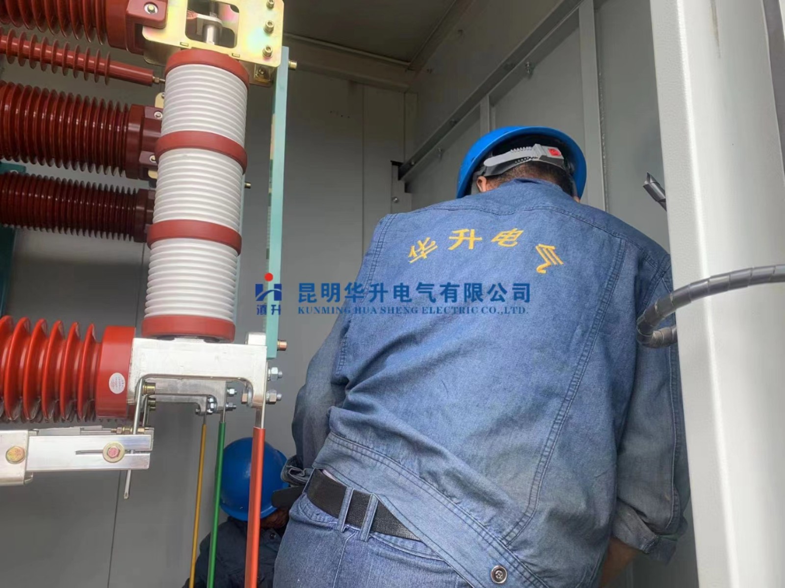 光伏箱变现场换瓷套管2023.6-变压器油出售-