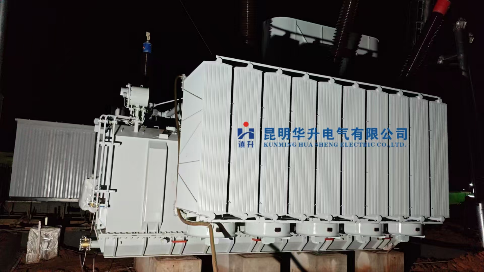 300000kV主变，现场抽真空、注油、热油循环